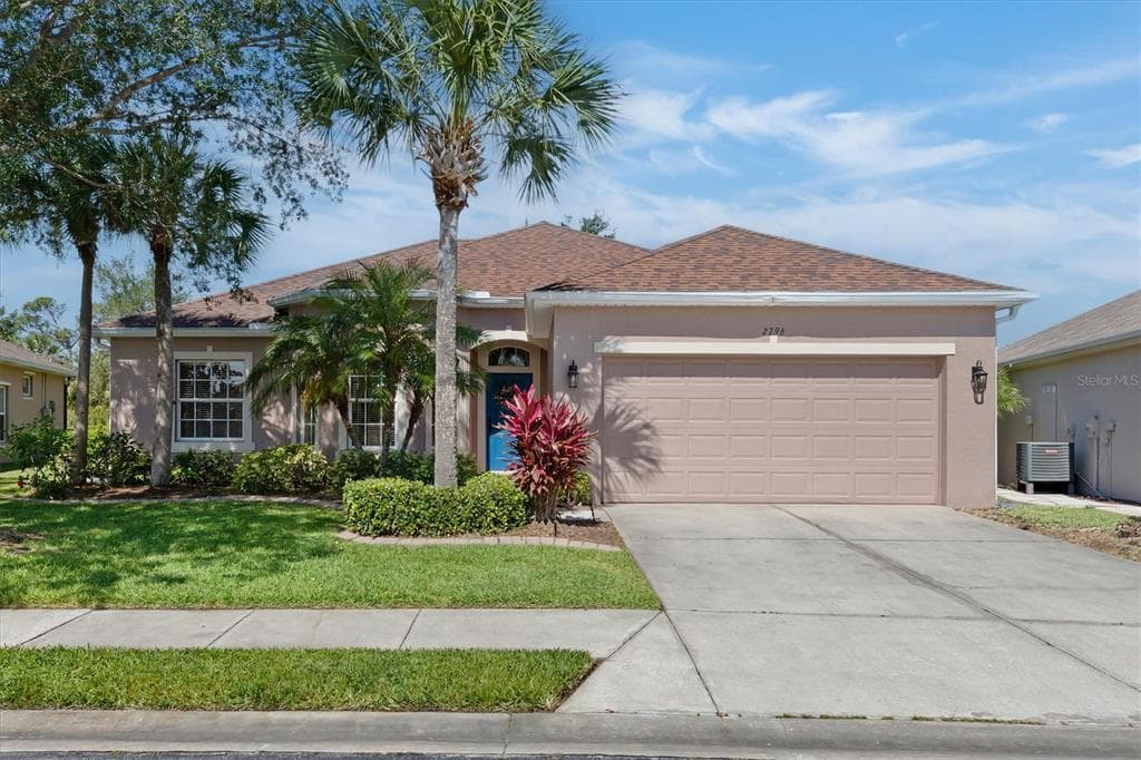 2796 SUNCOAST LAKES BOULEVARD, PORT CHARLOTTE, FL 33980