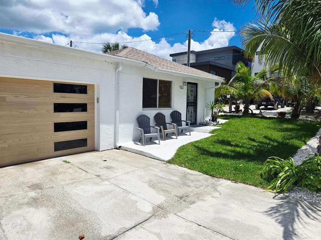 906 E 11TH AVENUE, NEW SMYRNA BEACH, FL 32169 — zdjęcie 2