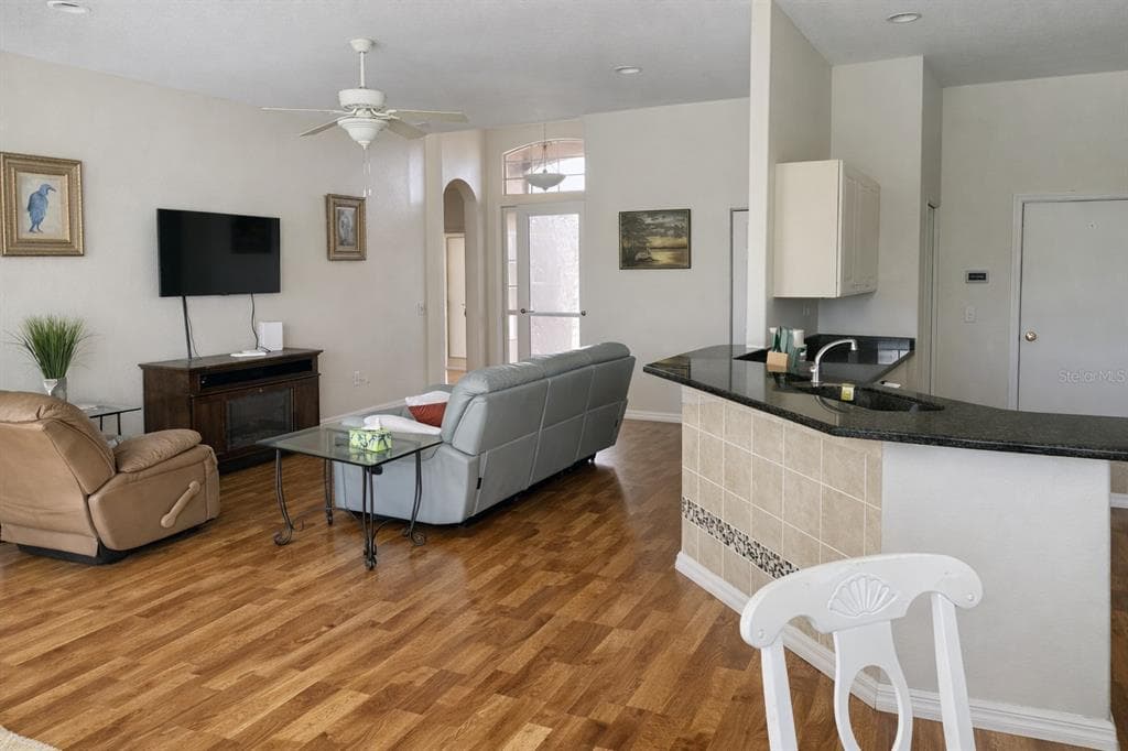 18146 AVONSDALE CIRCLE, PORT CHARLOTTE, FL 33948 — zdjęcie 4