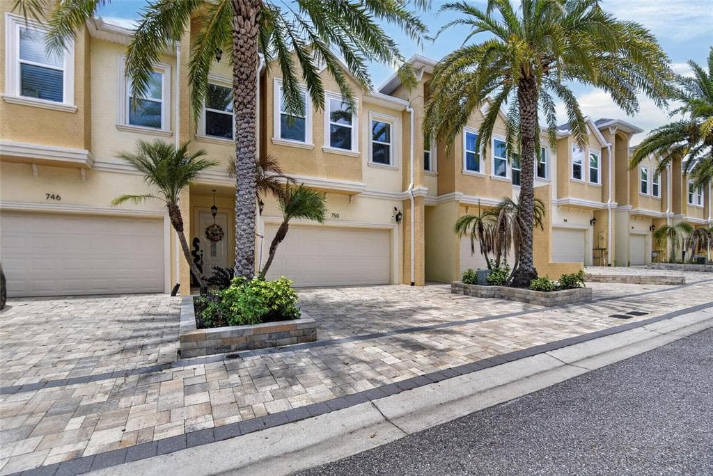 750 GRAND CYPRESS LANE, TARPON SPRINGS, FL 34689 — zdjęcie 2