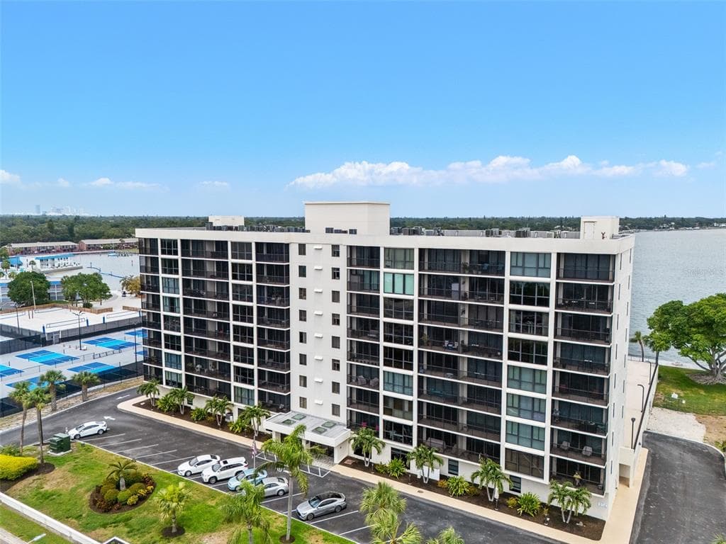 7100 SUNSHINE SKYWAY LANE S # 701, ST PETERSBURG, FL 33711