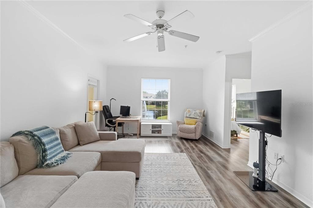 10201 COURTNEY PALMS BOULEVARD # 204, TAMPA, FL 33619 — zdjęcie 3