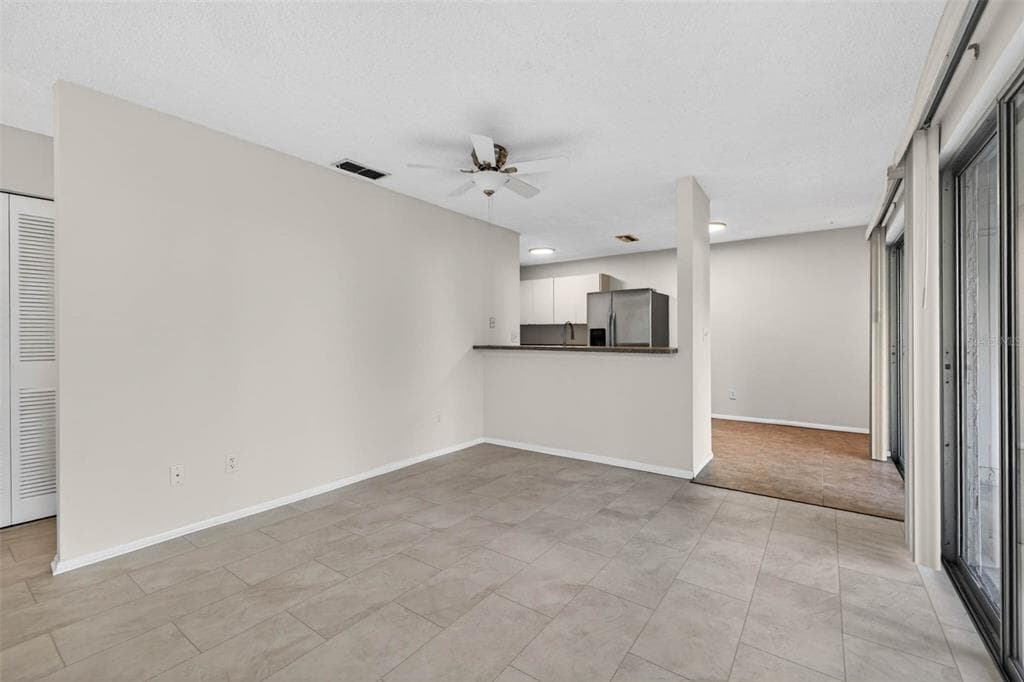 4843 NAPOLI COURT NE, ST PETERSBURG, FL 33703 — zdjęcie 5