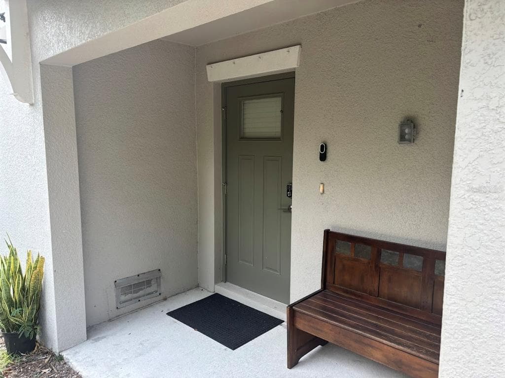 870 TENNYSON MILL CIRCLE, TAMPA, FL 33619 — zdjęcie 3