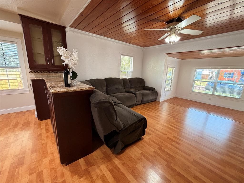 3620 BURLINGTON AVENUE N, ST PETERSBURG, FL 33713 — zdjęcie 5