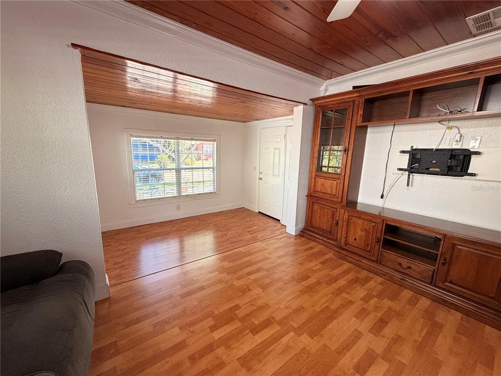 3620 BURLINGTON AVENUE N, ST PETERSBURG, FL 33713 — zdjęcie 4