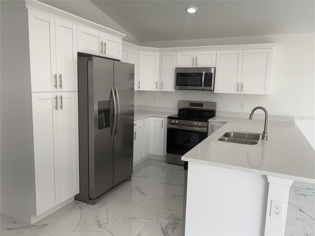 2810 NW 26TH PLACE, CAPE CORAL, FL 33993 — zdjęcie 2