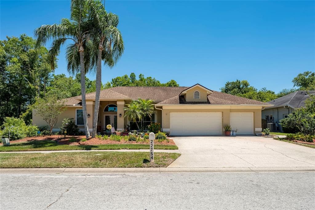 22754 MAGNOLIA TRACE BOULEVARD, LUTZ, FL 33549