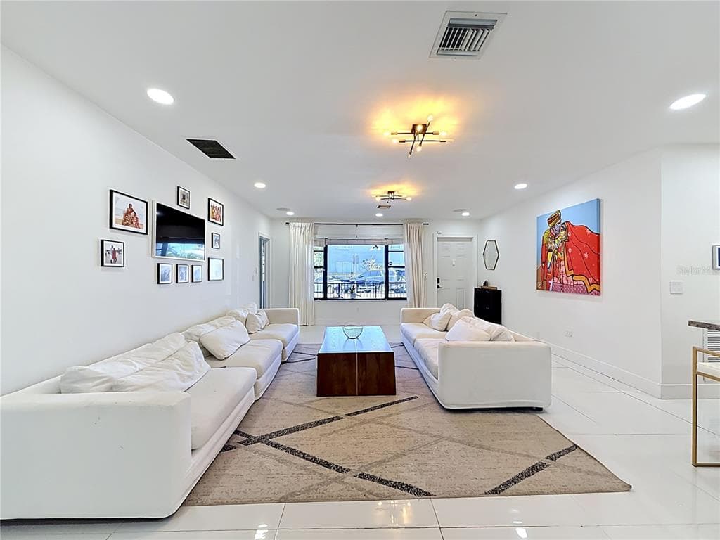 821 83RD ST, MIAMI BEACH, FL 33141 — zdjęcie 4