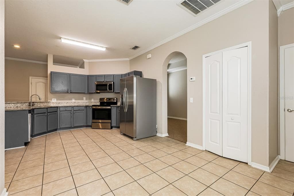 8130 WOODVINE CIRCLE, LAKELAND, FL 33810 — zdjęcie 5
