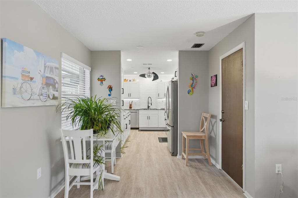 1127 KING ARTHUR COURT # 316, DUNEDIN, FL 34698 — zdjęcie 5