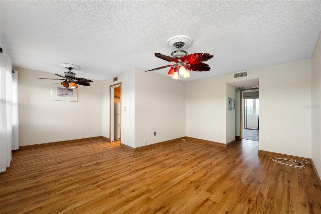 1001 77TH AVENUE N # 308, ST PETERSBURG, FL 33702 — zdjęcie 3