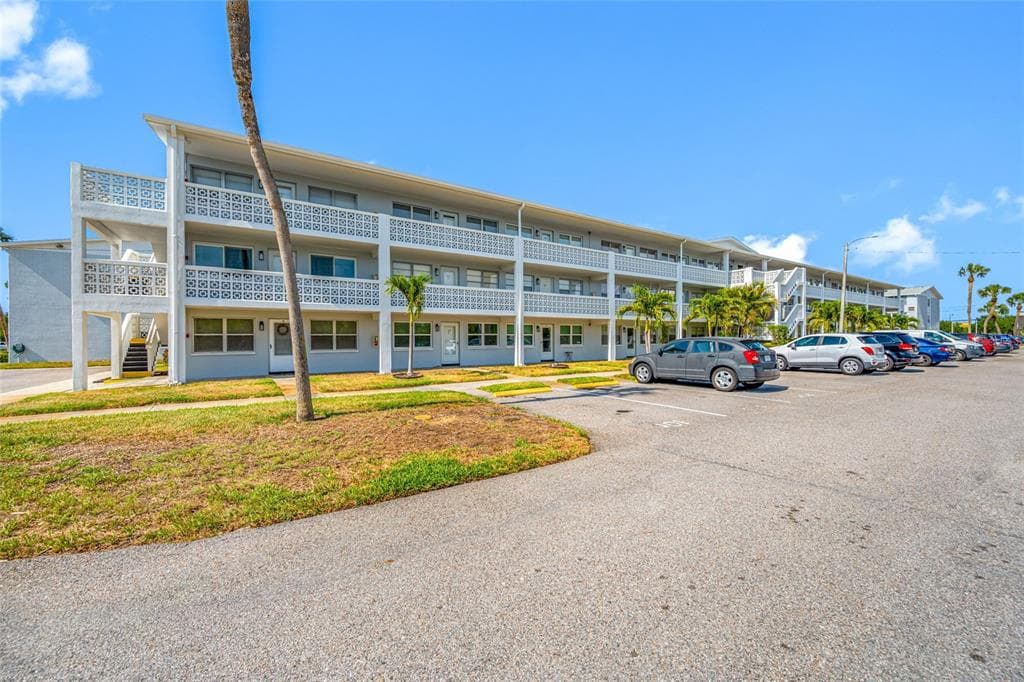1001 77TH AVENUE N # 308, ST PETERSBURG, FL 33702