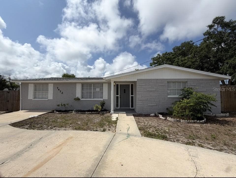 7412 UNIVERSITY DRIVE, HUDSON, FL 34667