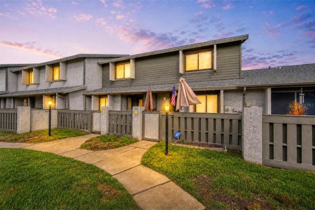 210 LEMON TREE LANE # 9, ORMOND BEACH, FL 32174