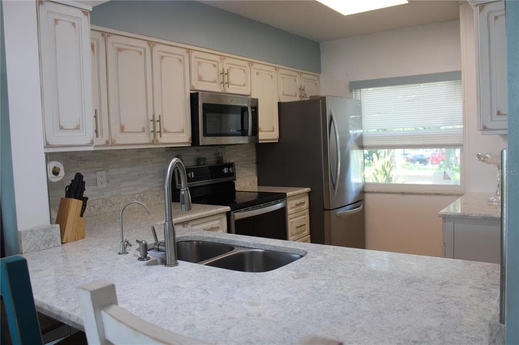1813 MARINER DRIVE # 151, TARPON SPRINGS, FL 34689 — zdjęcie 4