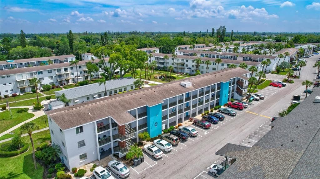 2217 SUNSET DRIVE # E27, BRADENTON, FL 34207
