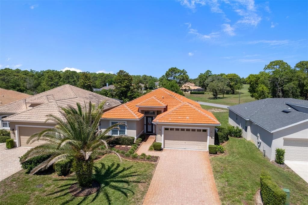 8984 WADE STREET, WEEKI WACHEE, FL 34613 — zdjęcie 2