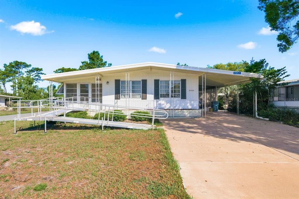7557 FAIRLANE AVENUE, BROOKSVILLE, FL 34613 — zdjęcie 2