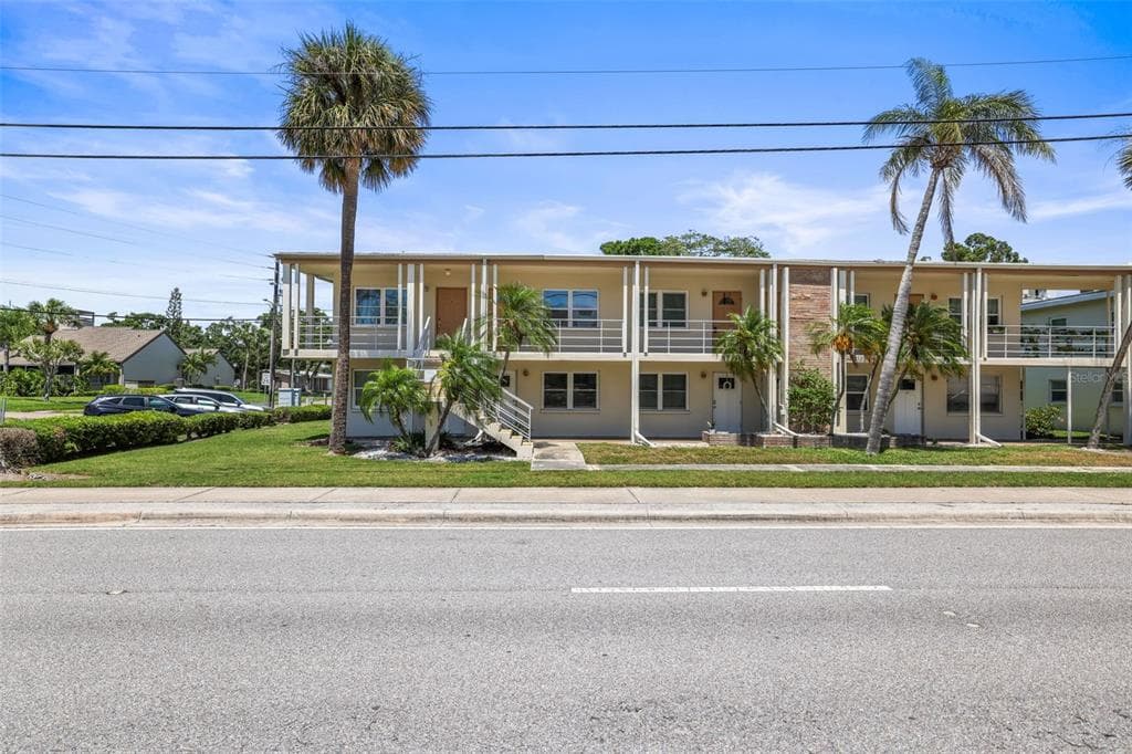 4565 DUHME ROAD # 102, ST PETERSBURG, FL 33708