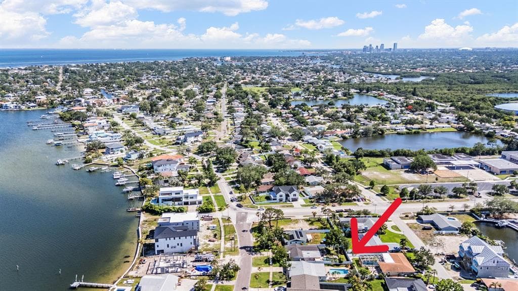 6300 BAYOU GRANDE BOULEVARD NE, ST PETERSBURG, FL 33702 — zdjęcie 3