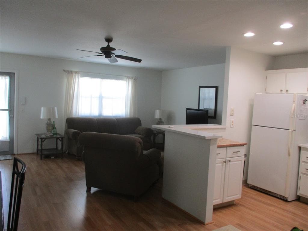 101 CAMBRIDGE TRAIL # 211, SUN CITY CENTER, FL 33573 — zdjęcie 5