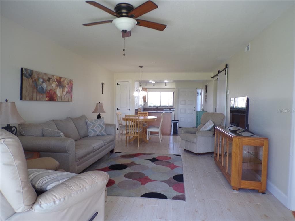 1356 RIO DE JANEIRO AVENUE # 108, PUNTA GORDA, FL 33983 — zdjęcie 3