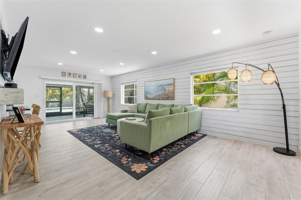 2701 67TH WAY N, ST PETERSBURG, FL 33710 — zdjęcie 3