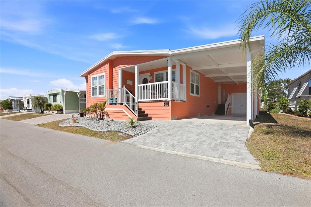 24717 SNOOK AVENUE # 11D, PUNTA GORDA, FL 33980 — zdjęcie 2