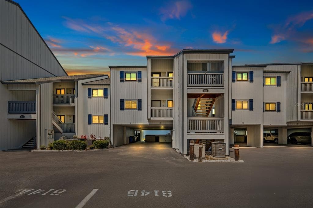 816 BAHIA DEL SOL DRIVE # 23, RUSKIN, FL 33570