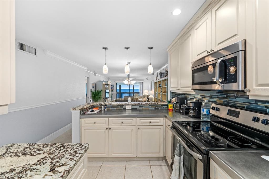 816 BAHIA DEL SOL DRIVE # 23, RUSKIN, FL 33570 — zdjęcie 5