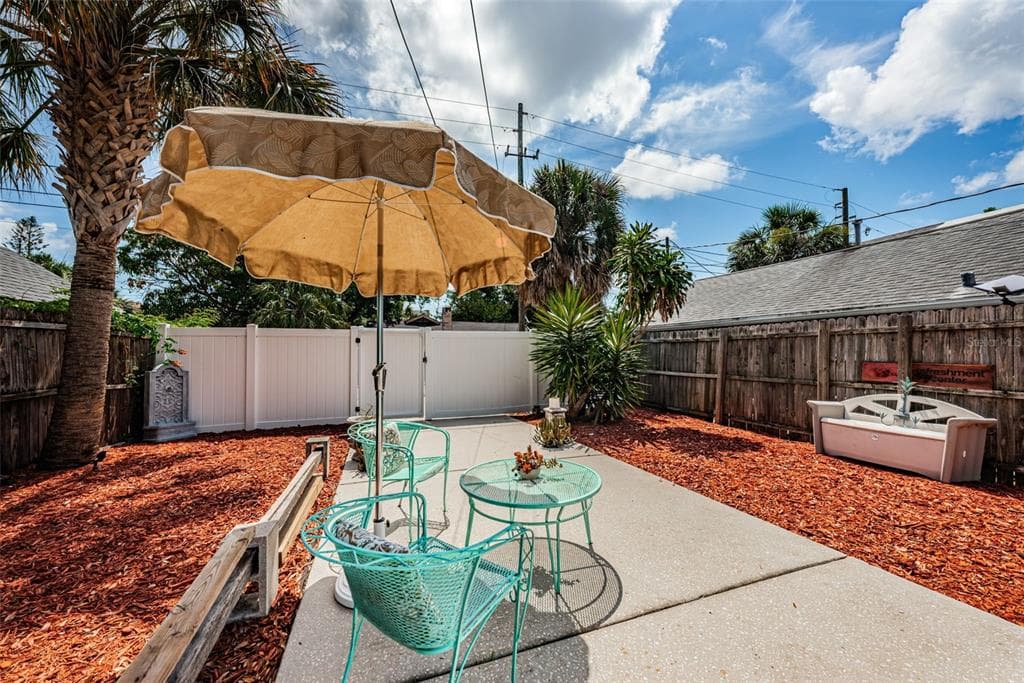 547 15TH STREET N, ST PETERSBURG, FL 33705 — zdjęcie 5