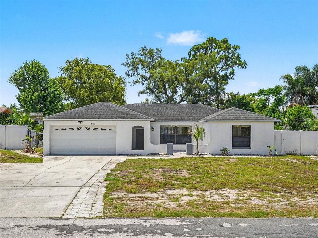 8180 WOODEN DRIVE, SPRING HILL, FL 34606