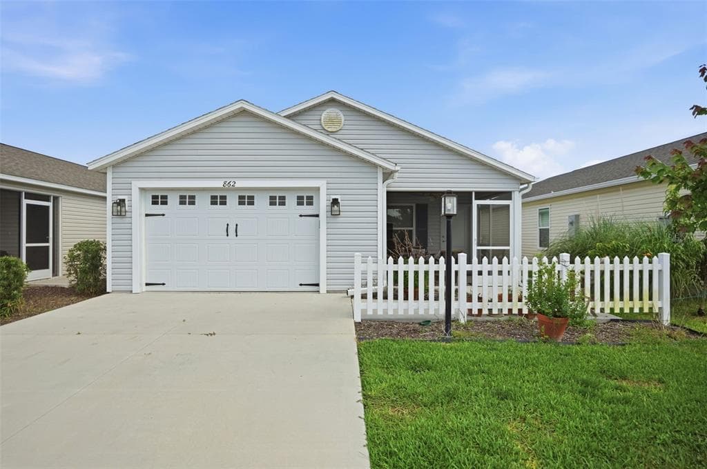 862 SPRING AVENUE, THE VILLAGES, FL 34762