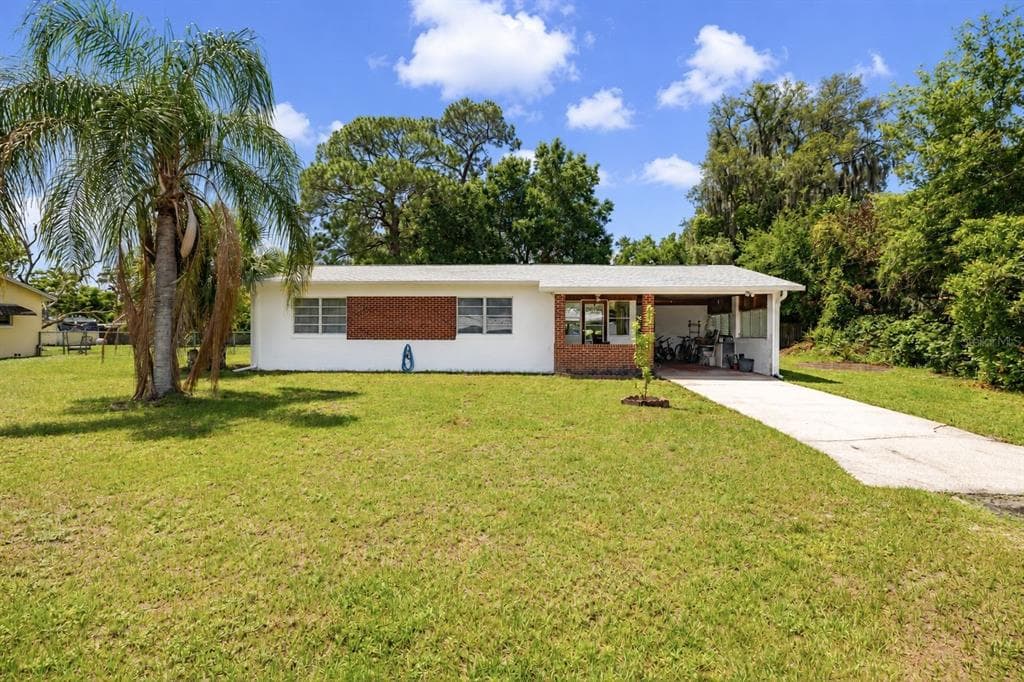 9 SUNSET DRIVE, DEBARY, FL 32713