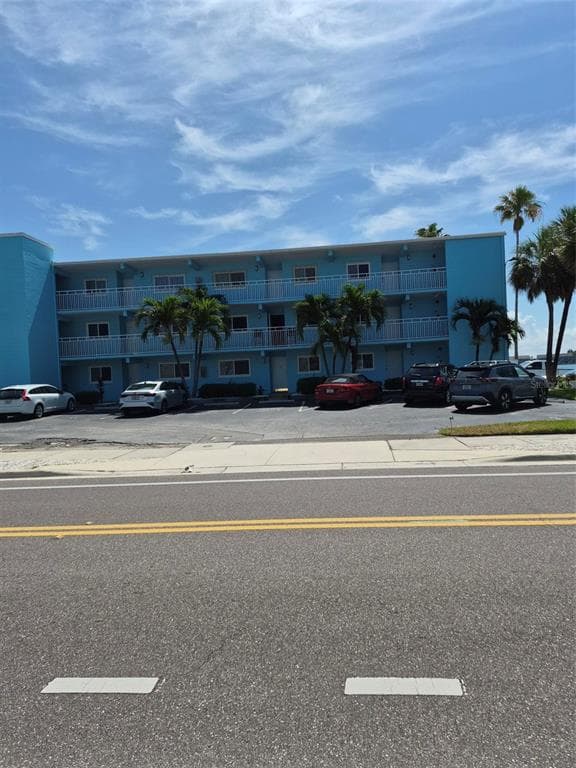 1505 PASS A GRILLE WAY # 17, ST PETE BEACH, FL 33706