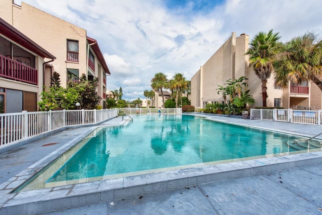 8602 CHAMPLAIN COURT # 93, TAMPA, FL 33614 — zdjęcie 4