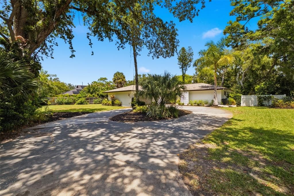 747 SABAL COURT S, ST PETERSBURG, FL 33705