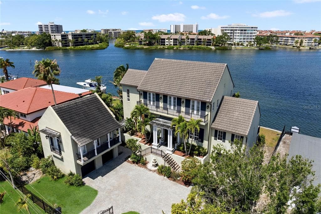 6438 HOLLYWOOD BOULEVARD, SARASOTA, FL 34231