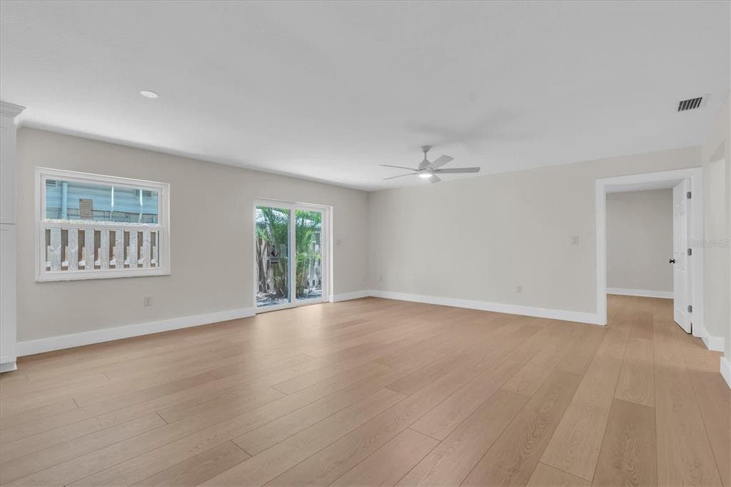 714 3RD AVENUE NE, LARGO, FL 33770 — zdjęcie 4