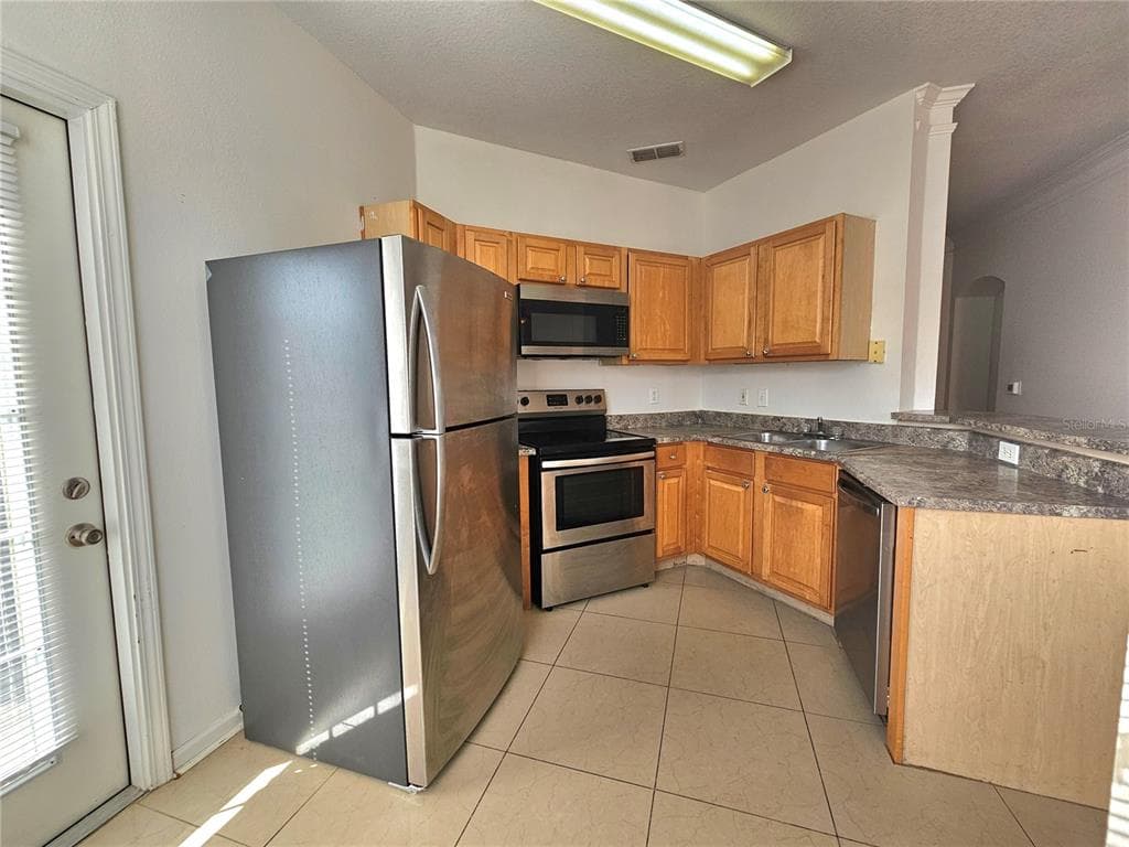 18058 VILLA CREEK DRIVE # 18058, TAMPA, FL 33647 — zdjęcie 4