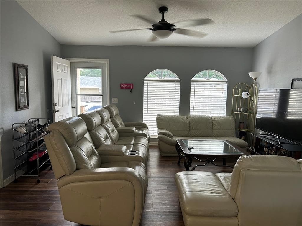10013 OSLIN STREET, TAMPA, FL 33615 — zdjęcie 3