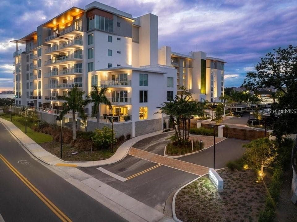 1020 SUNSET POINT ROAD # 111, CLEARWATER, FL 33755 — zdjęcie 2