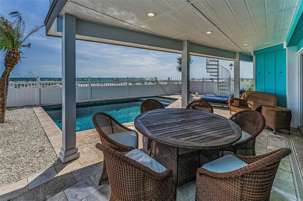 13303 GULF LANE, MADEIRA BEACH, FL 33708 — zdjęcie 5
