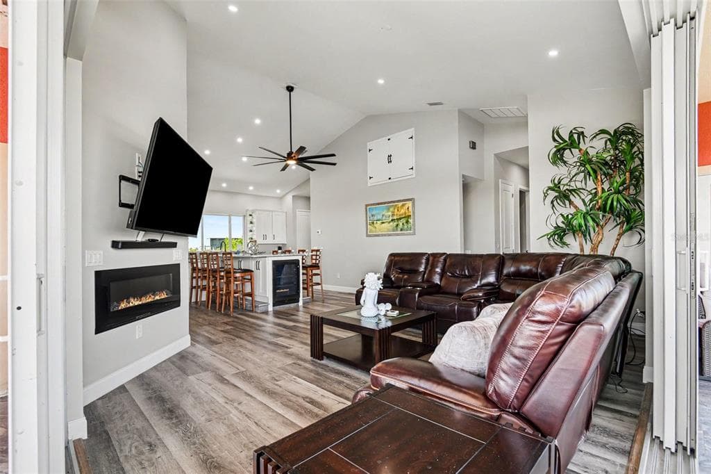 604 TAHITI COURT, PUNTA GORDA, FL 33950 — zdjęcie 5