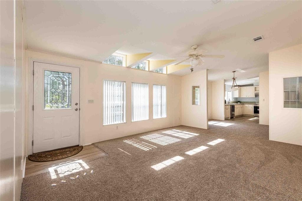 14221 HURRICANE DRIVE, WEEKI WACHEE, FL 34614 — zdjęcie 3