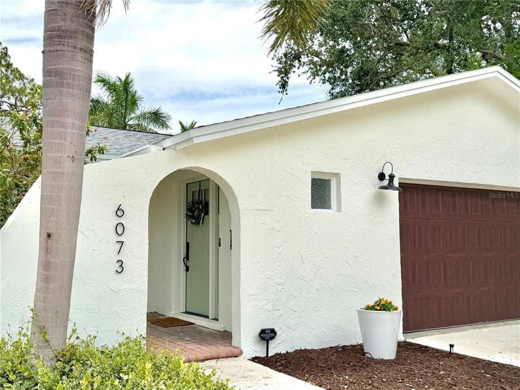 6073 TANGLEWOOD DRIVE NE, ST PETERSBURG, FL 33703 — zdjęcie 2