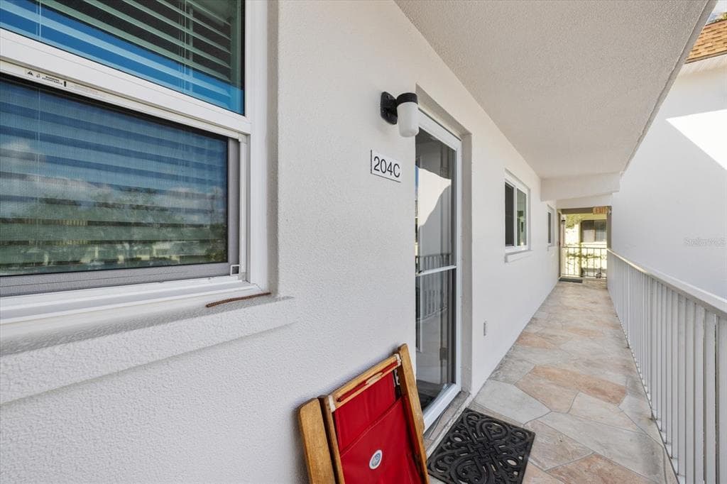 116 VISTA HERMOSA CIRCLE # 204C, SARASOTA, FL 34242 — zdjęcie 2