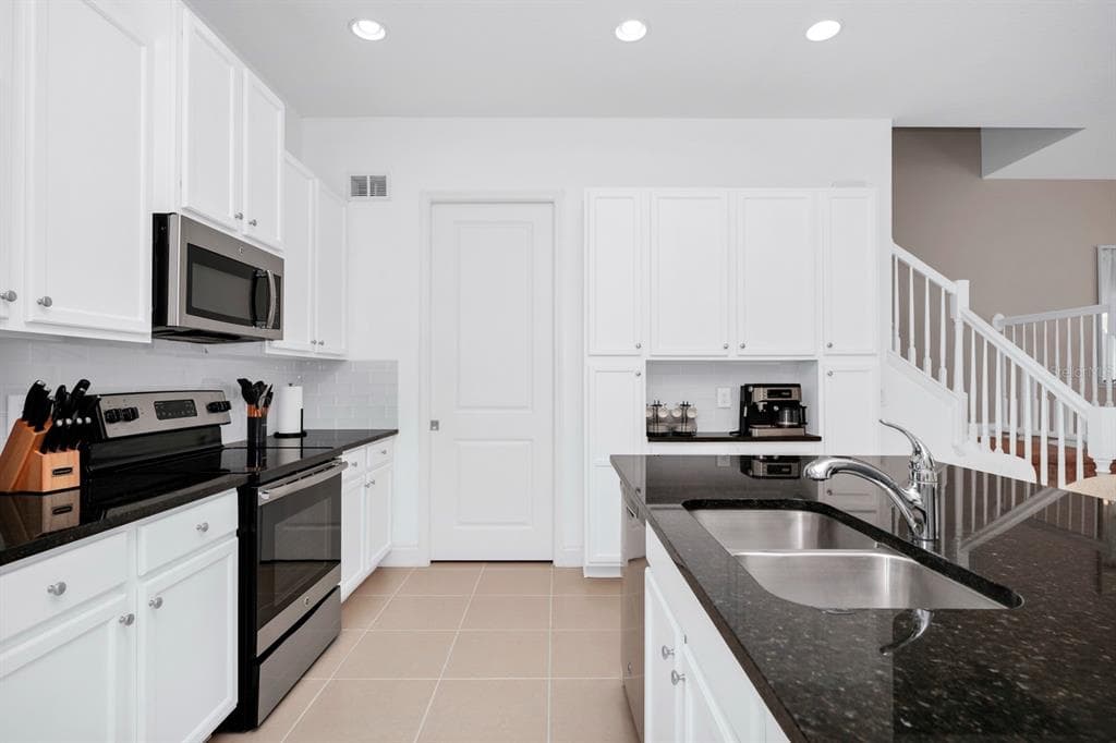 302 CAPTIVA DRIVE, DAVENPORT, FL 33896 — zdjęcie 4