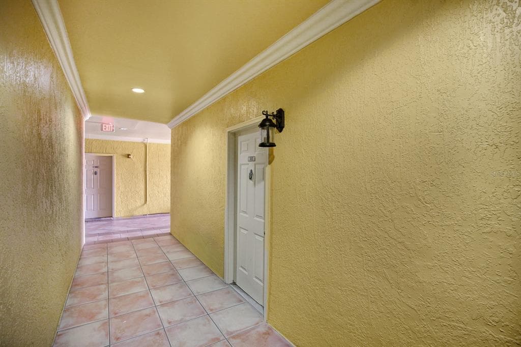 4311 BAYSIDE VILLAGE DRIVE # 303, TAMPA, FL 33615 — zdjęcie 2